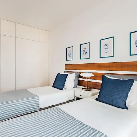 @sholubi - Charming, Quiet & Cozy! דירה *