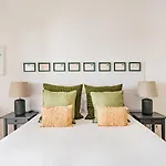 @sholubi - Charming, Quiet & Cozy!