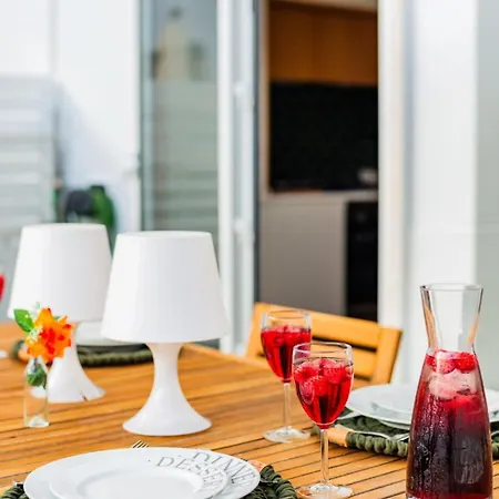 @sholubi - Charming, Quiet & Cozy!