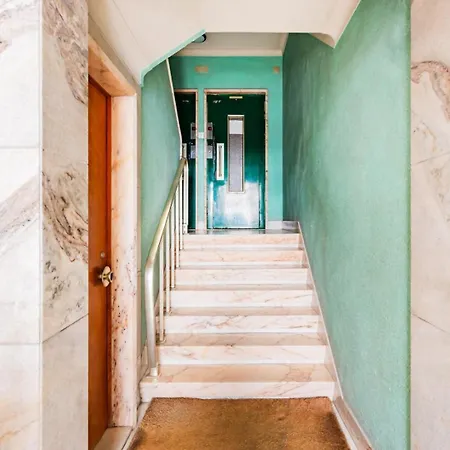 Апартаменти @sholubi - Charming, Quiet & Cozy! *