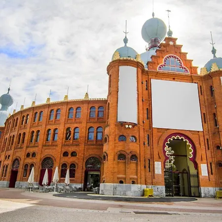 @sholubi - Charming, Quiet & Cozy! Апартаменти *