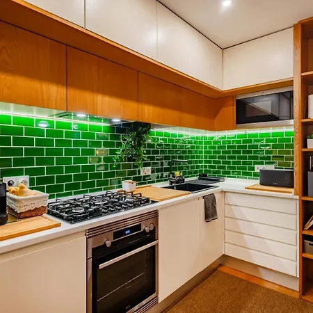 @sholubi - Charming, Quiet & Cozy!